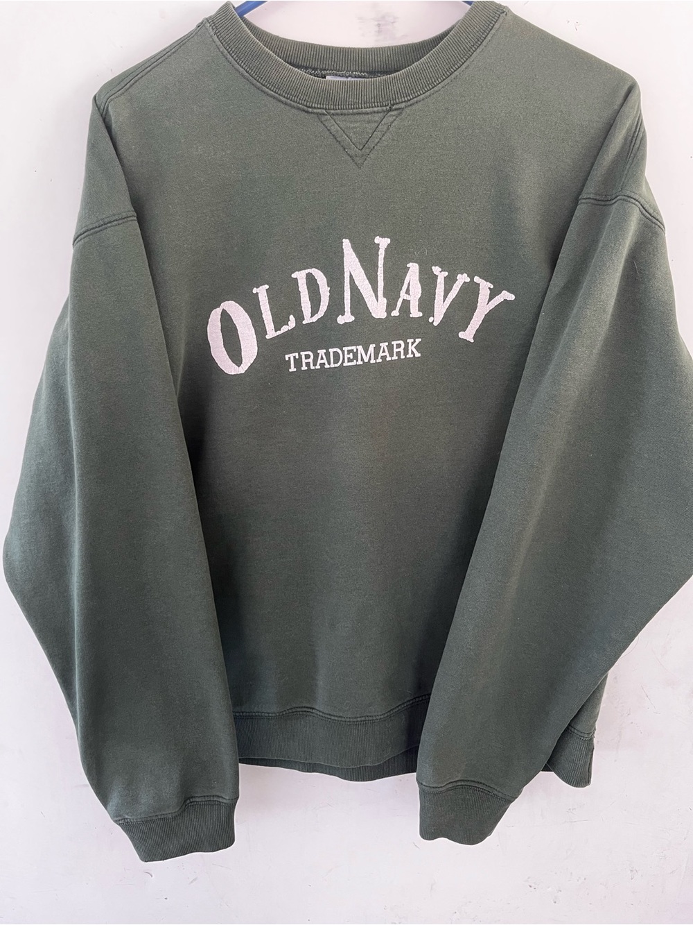 Preppy Vintage Old Navy Men's Crewneck Sweatshirt in Olive Green size medium